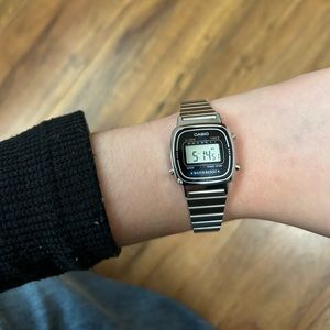 Casio Women's LA670WA-1 Daily Alarm Digital Watch